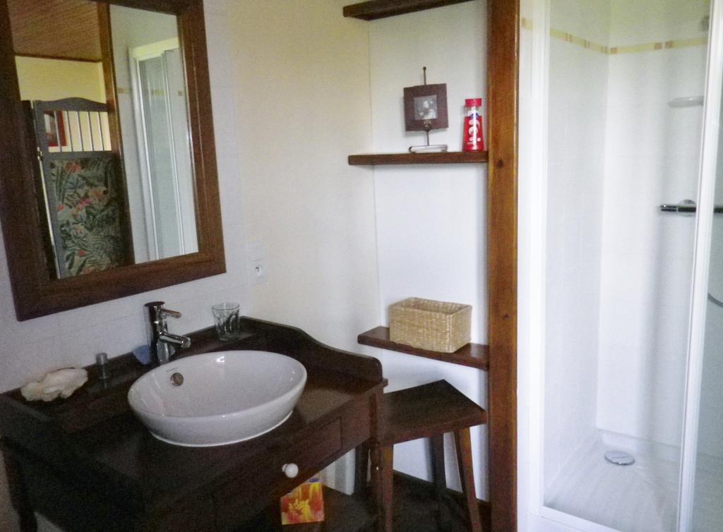 Chambre D'Hotes La Haie Fleurie Chevillard Kamer foto